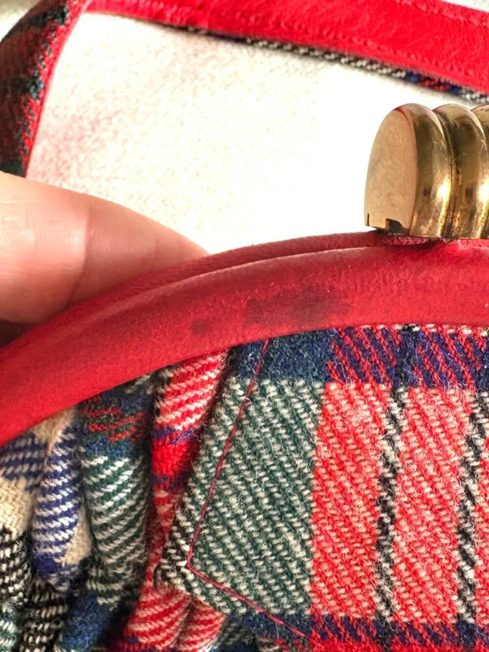 Vintage Meyho Scotland Circular Wool Tartan Kiss Lock Purse Mirror